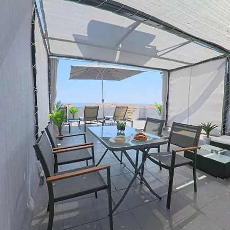 2nd Floor & Rooftop 5 Flogita